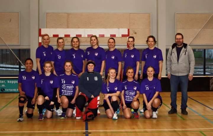 12825335_899378453508926_566857043_n